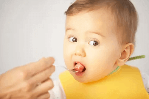 夏季幾種容易導致寶寶腹瀉的原因