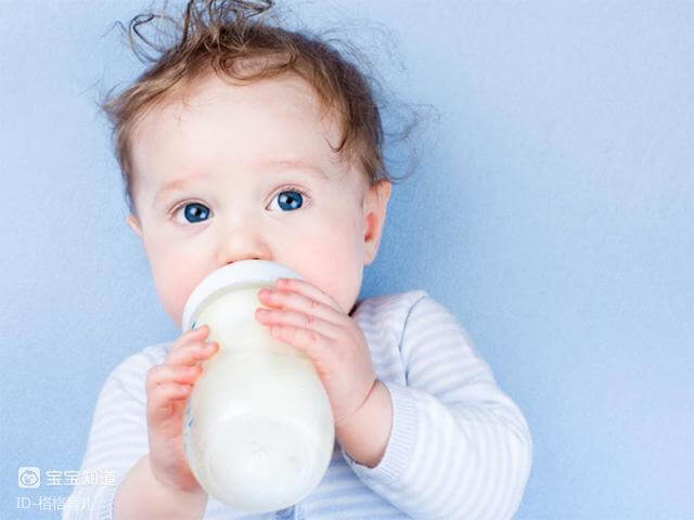 1歲多的寶寶每天應該怎樣吃才能保證營養？-4