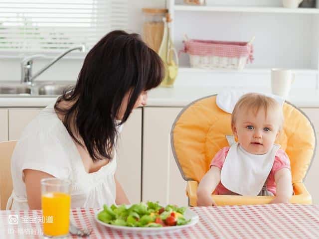 1歲多的寶寶每天應該怎樣吃才能保證營養？-5